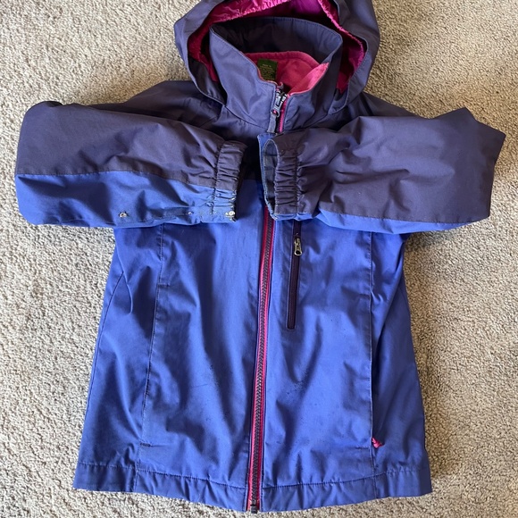LL Bean 4/5 Winter Jacket - Picture 4 of 4